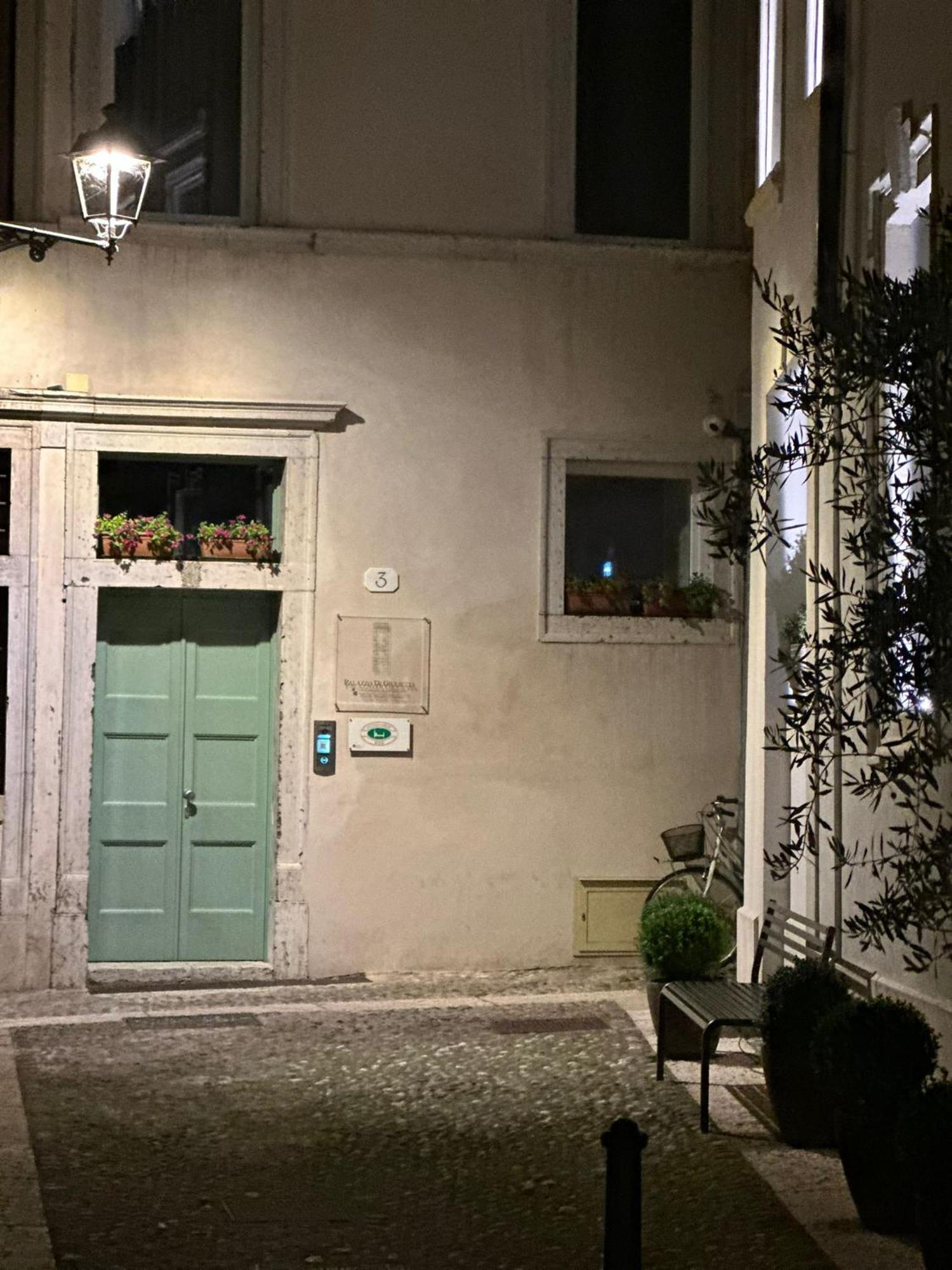 Palazzo Di Giulietta - Juliet's Palace Gasthuis Verona
