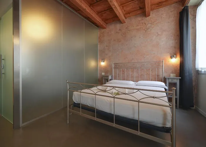 Palazzo Di Giulietta - Juliet\'S Palace Verona