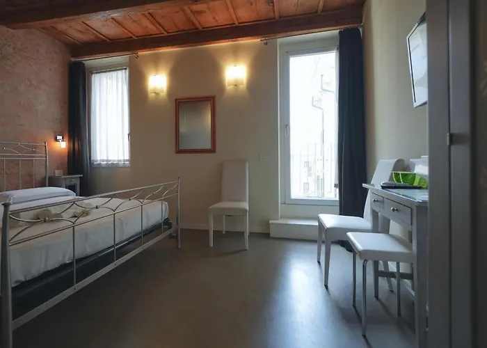 Palazzo Di Giulietta - Juliet\'S Palace Verona