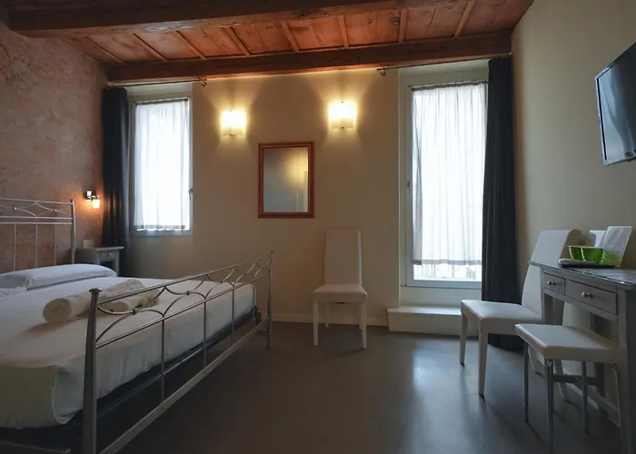 Palazzo Di Giulietta - Juliet\'S Palace Verona